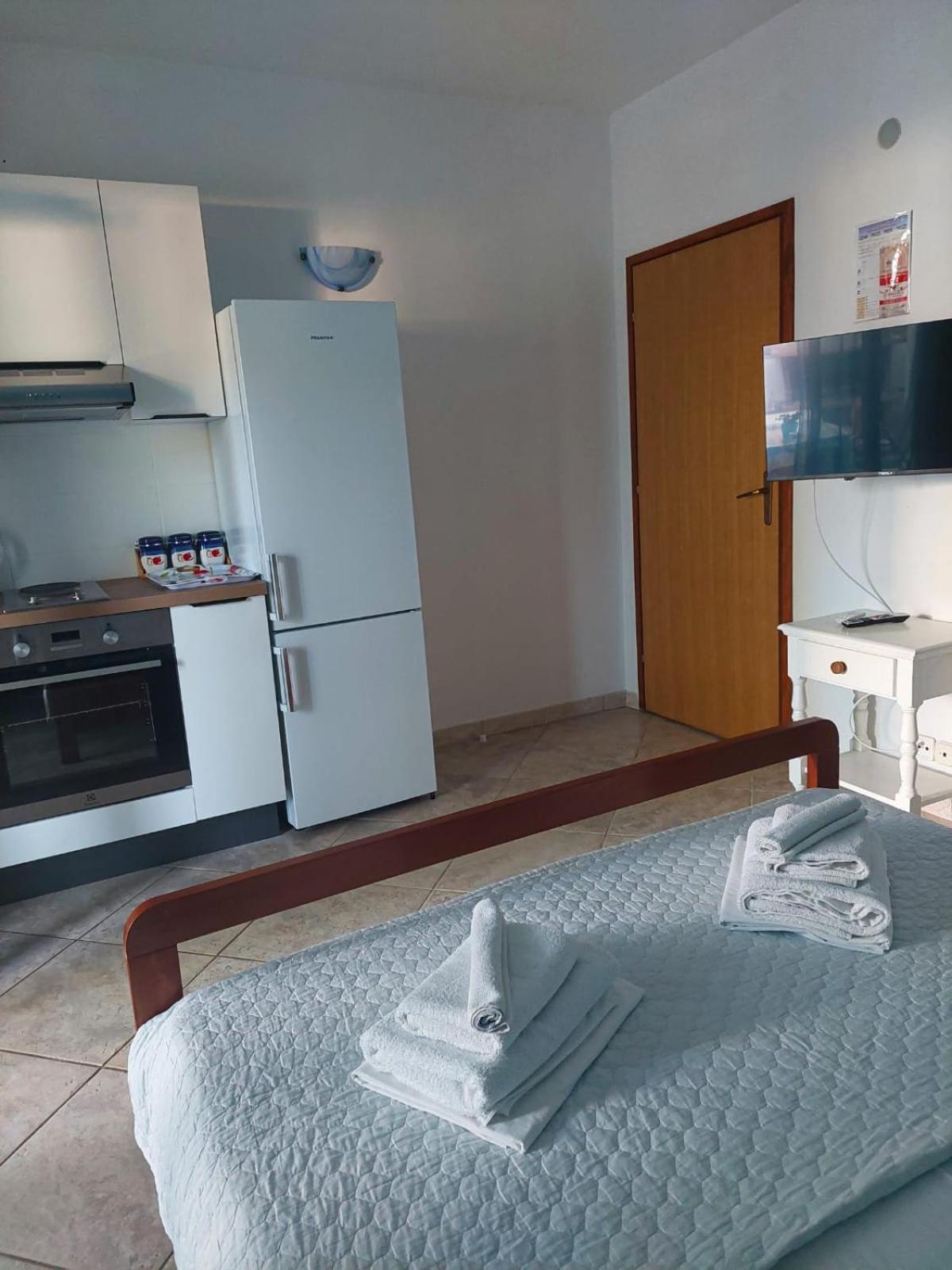 Olive Garden Apartments Poljica  Εξωτερικό φωτογραφία