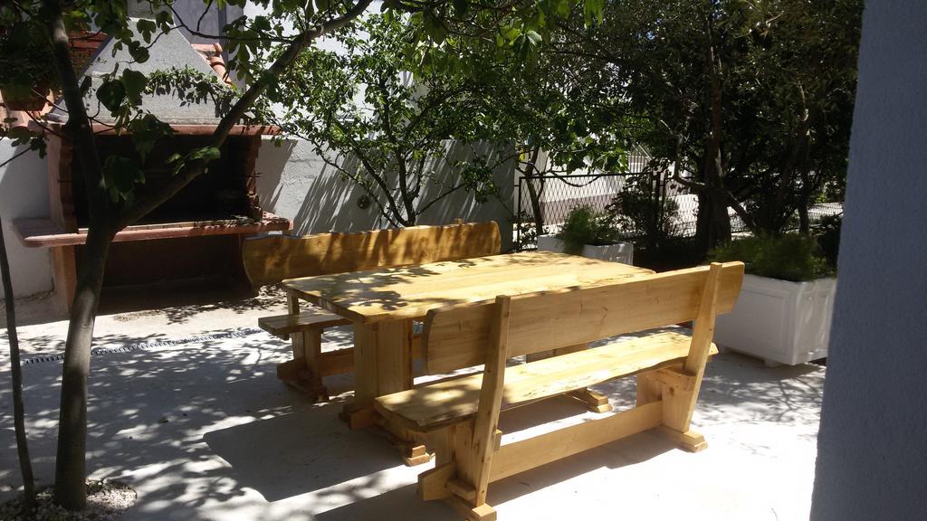 Olive Garden Apartments Poljica  Εξωτερικό φωτογραφία